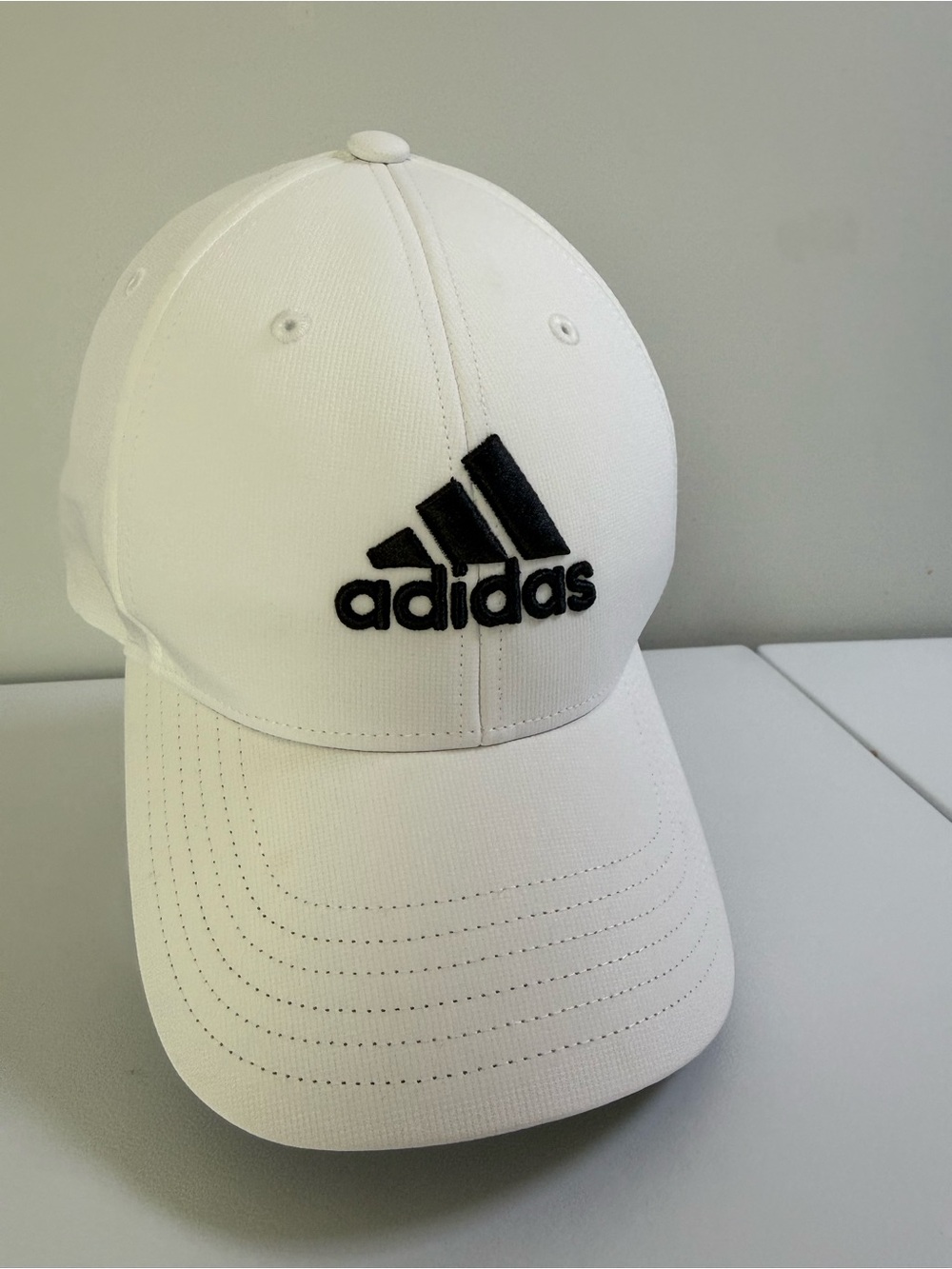 Adidas White Baseball Cap • OSFM • Great Condition